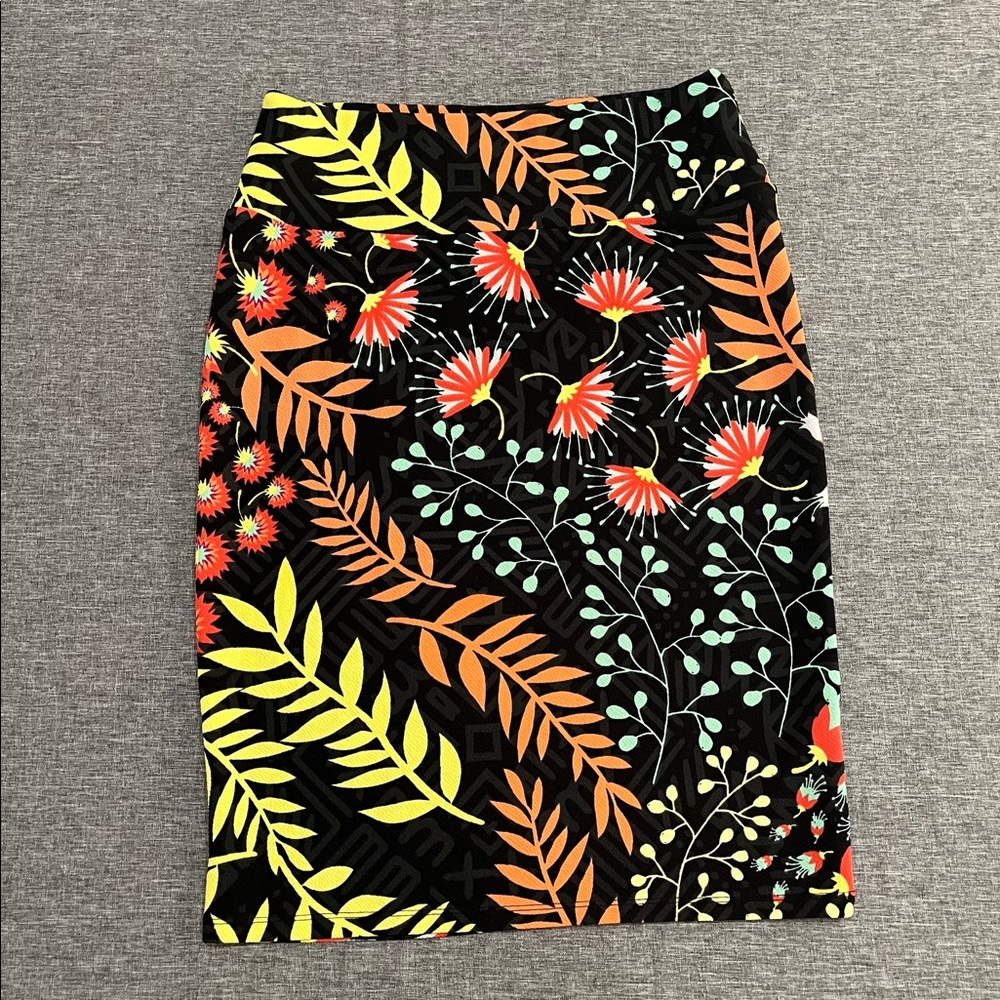 LuLaRoe Cassie, Size medium